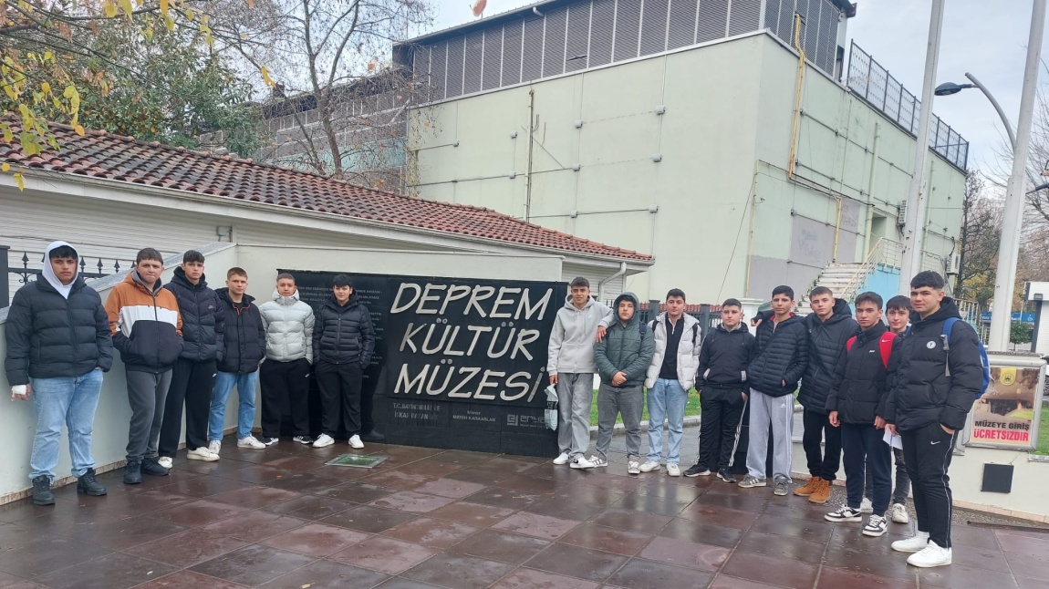 ÇEDES PROJESİ KAPSAMINDA  DEPREM VE ATATÜRK MÜZESİ ZİYARET EDİLDİ